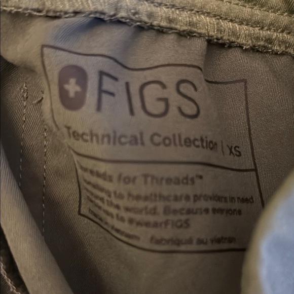 Figs Green Cargo Pants with Elastic Waistband #84 - Picture 6 of 10